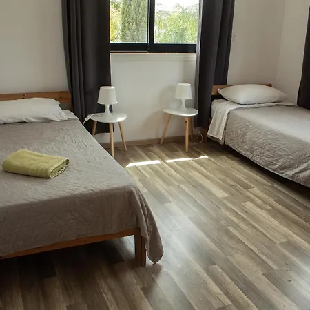 House Of Nissus Hostel Ayía Nápa Extérieur photo